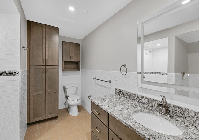 Foto del edificio - 25 Lawrence St