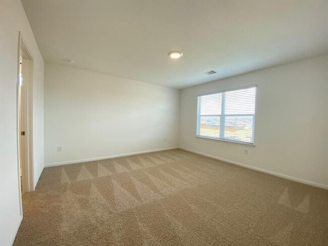 Building Photo - 225 Saide St
