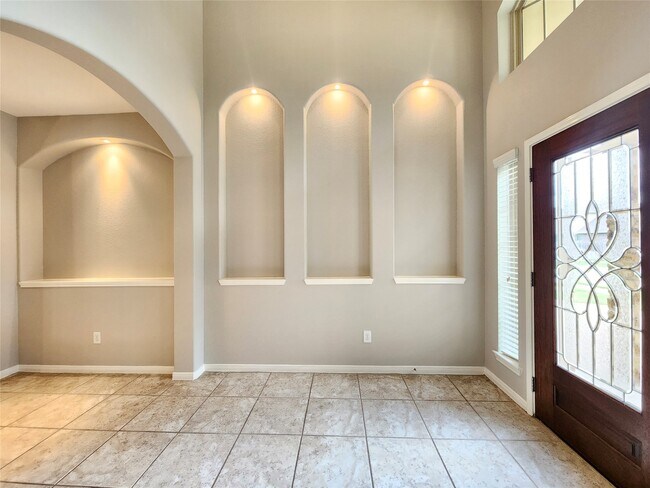 Foto del edificio - 4407 Greenleaf Dr