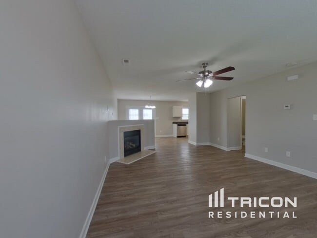 Foto del edificio - 409 Glencroft Dr