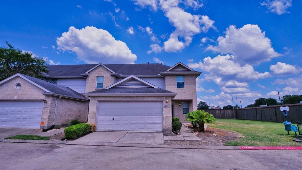 Primary Photo - 2931 Meadowglen Cove
