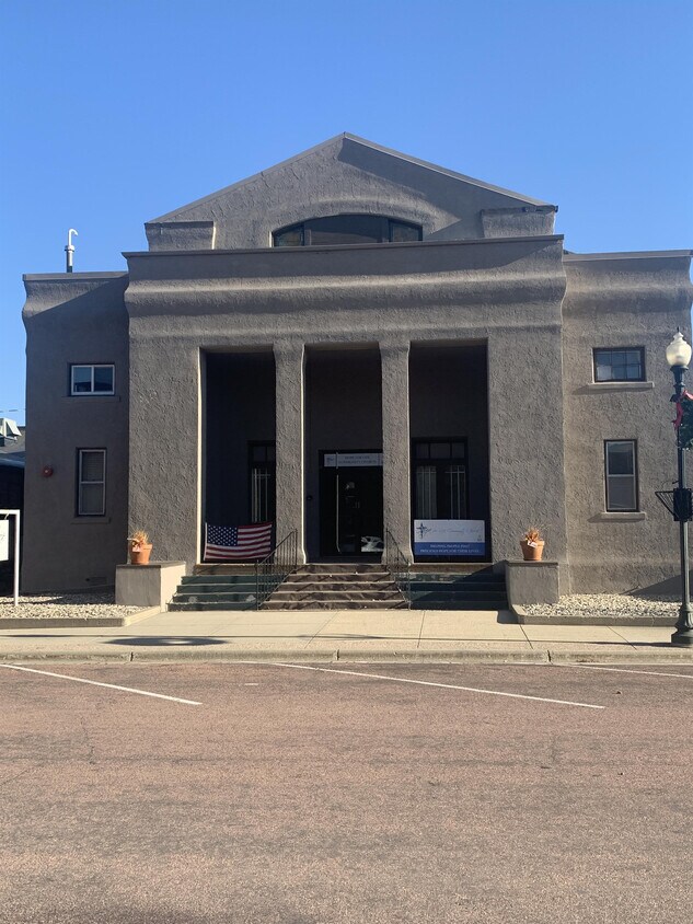 Primary Photo - 1 2nd St SE