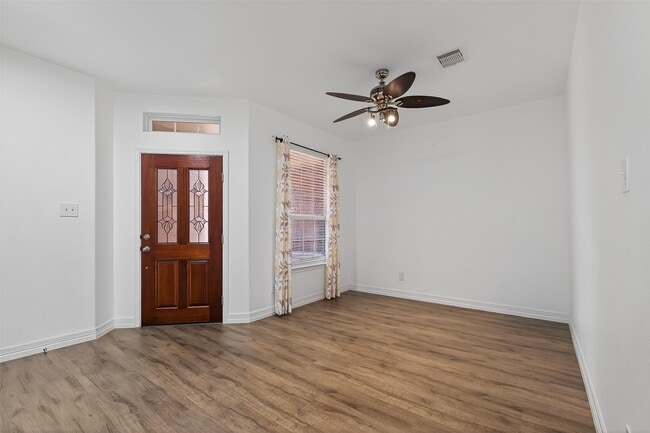 Building Photo - 1314 Glenwood Canyon Ln