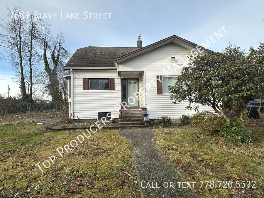 Primary Photo - Large Home with Big Yard