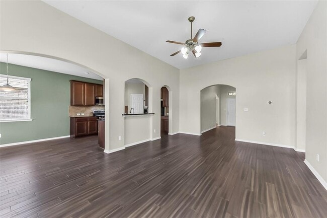 Building Photo - 16622 River Wood Ct
