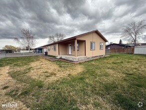 Building Photo - 71 Kinne Ln