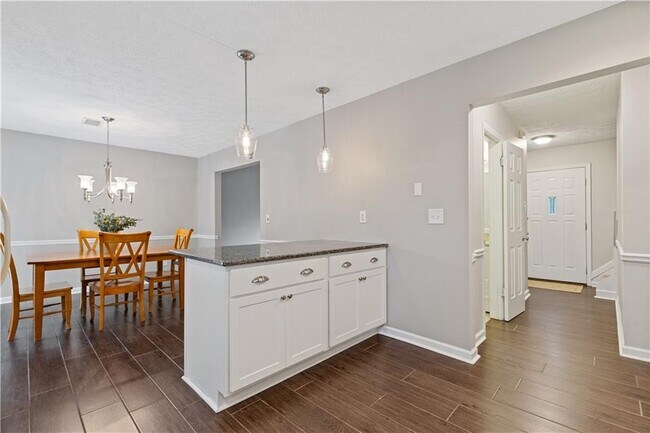 Foto del edificio - 3857 Peachtree Corners Cir