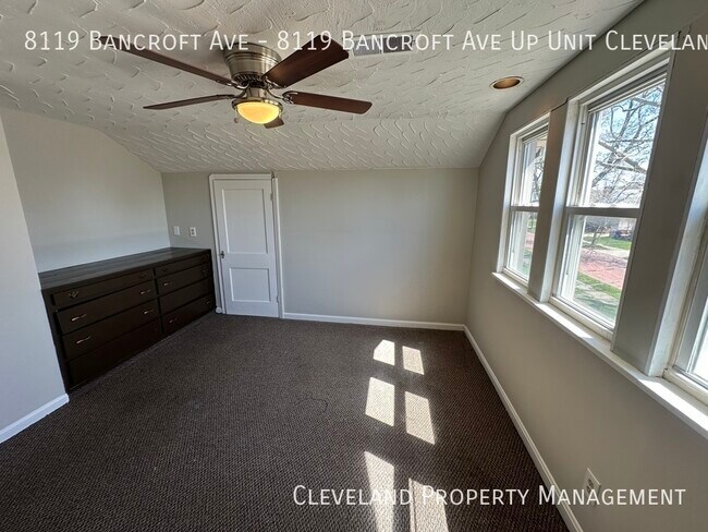 Foto del edificio - Cleveland One-Bedroom Duplex