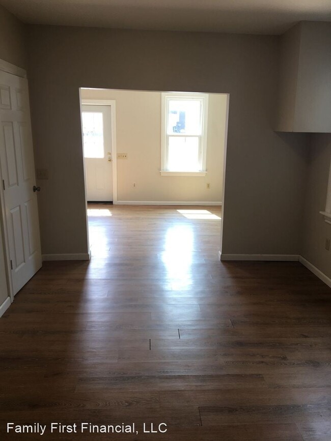 Building Photo - 2 br, 1.5 bath House - 46 W Allen Street