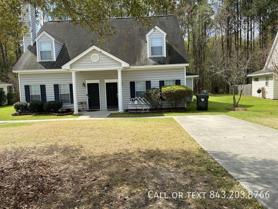 Foto principal - 9222 Ayscough Rd