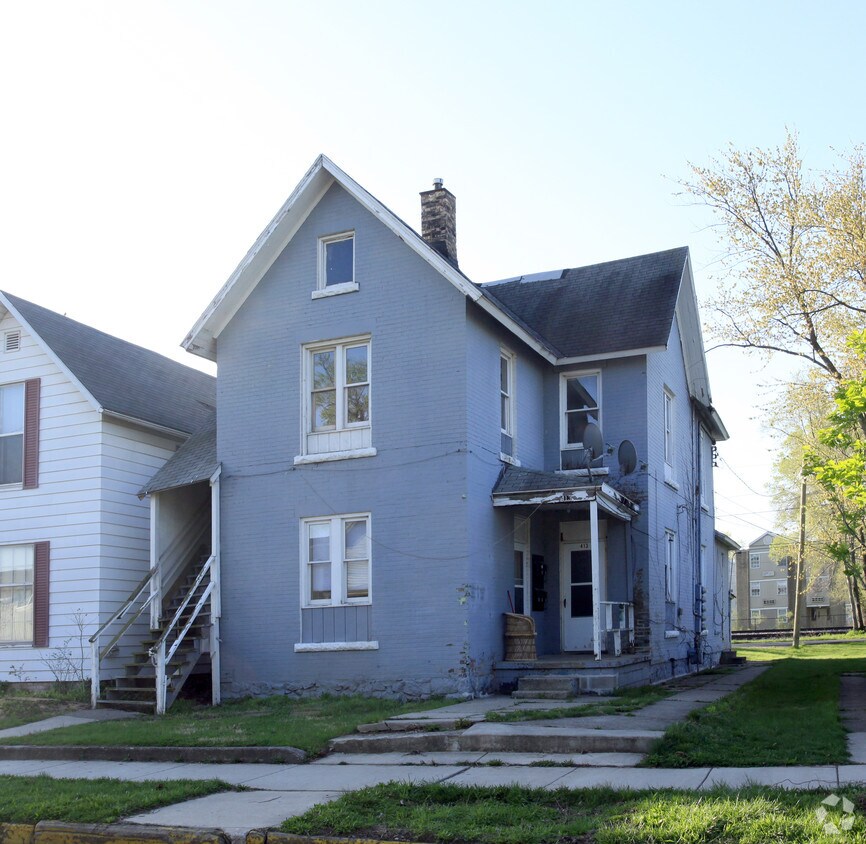 Primary Photo - 413 State St