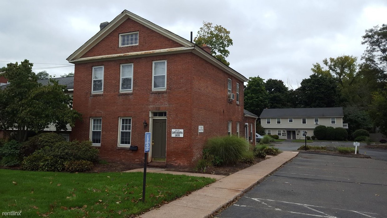 Foto principal - 54 Poquonock Ave
