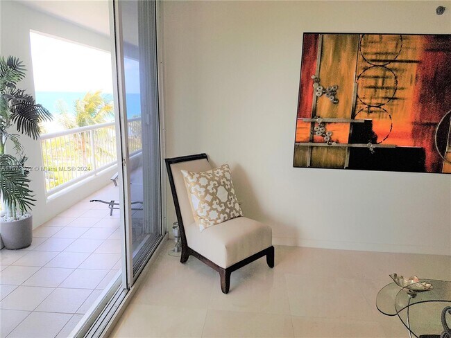 Building Photo - 9341 Collins Ave
