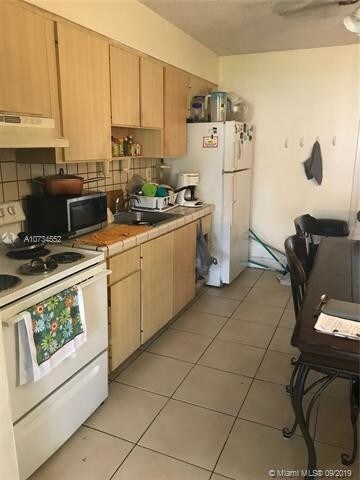Foto del edificio - 18416 NE 24th Ct