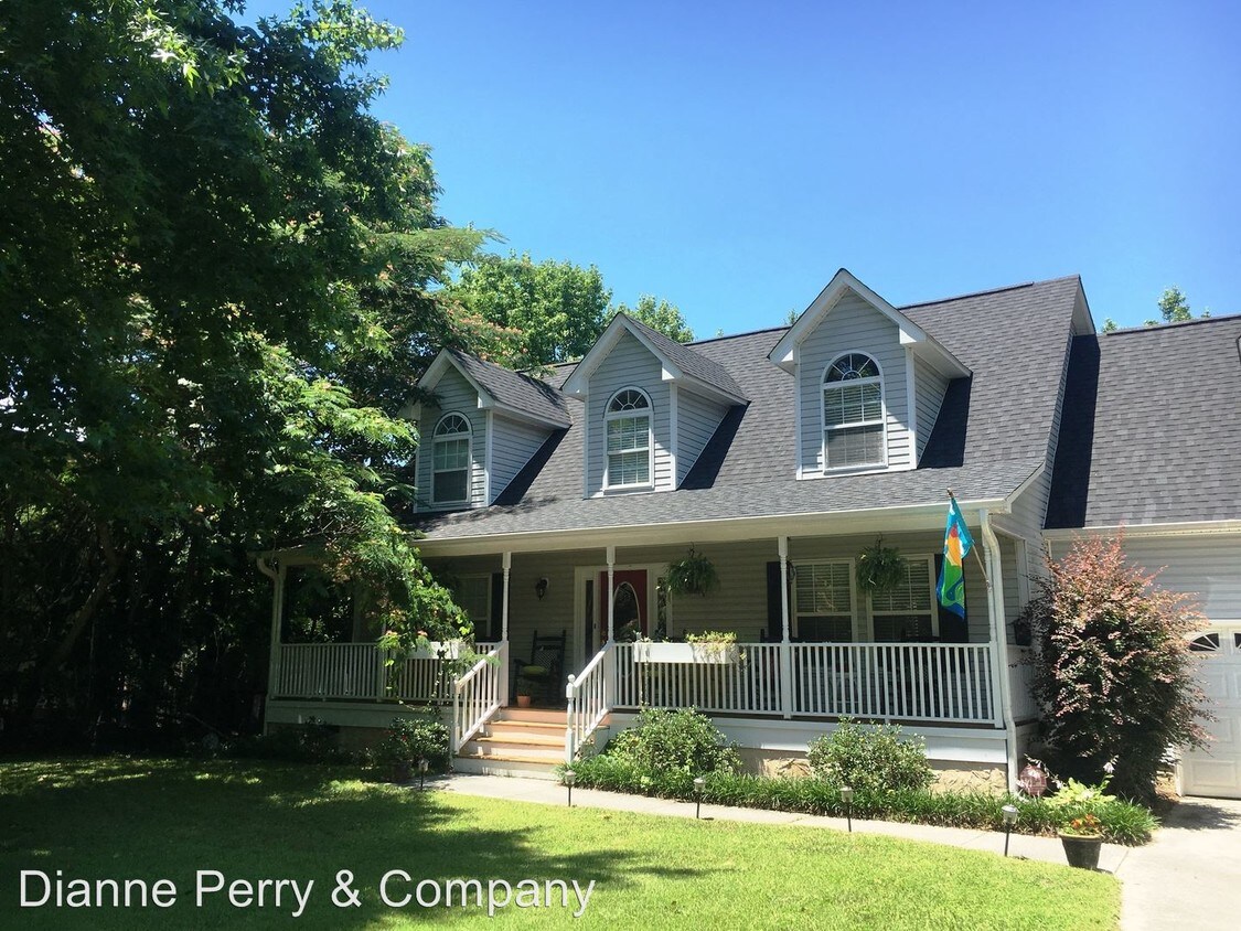 Primary Photo - 905 Bayshore Dr