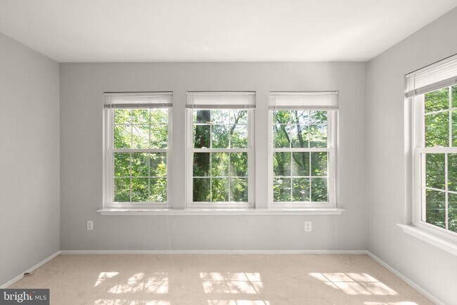 Building Photo - 3313 Wyndham Cir