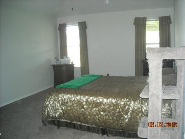 Foto del edificio - 9212 Warren Dr