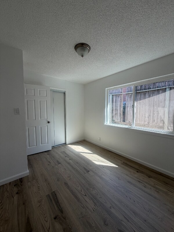 Foto del edificio - 9719 Cherry St