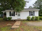 Foto principal - 2-Bedroom, 1-Bath House