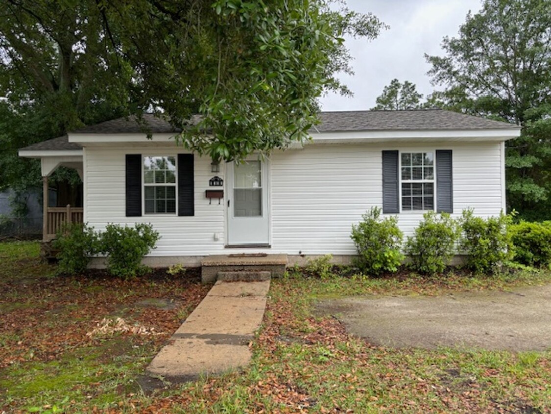 Primary Photo - 2-Bedroom, 1-Bath House