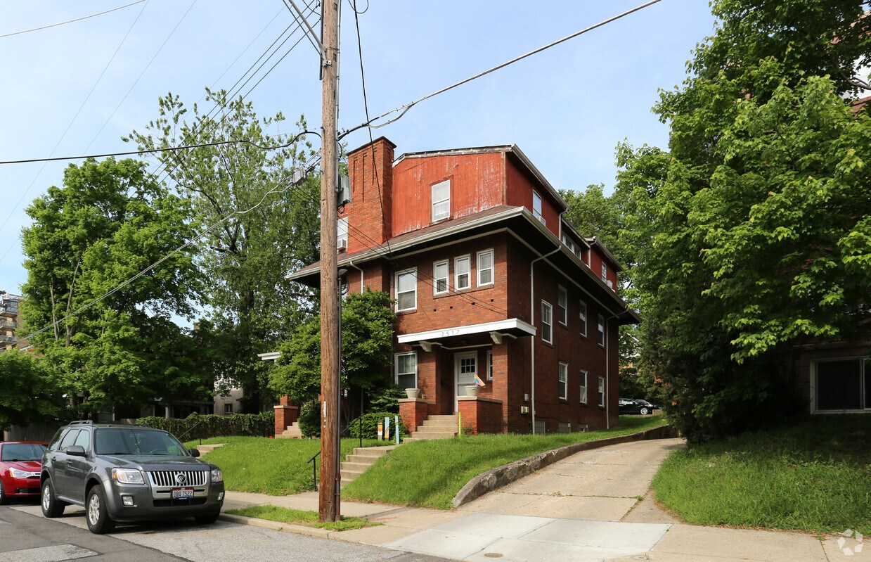 Building Photo - 2515-2517 Hackberry St