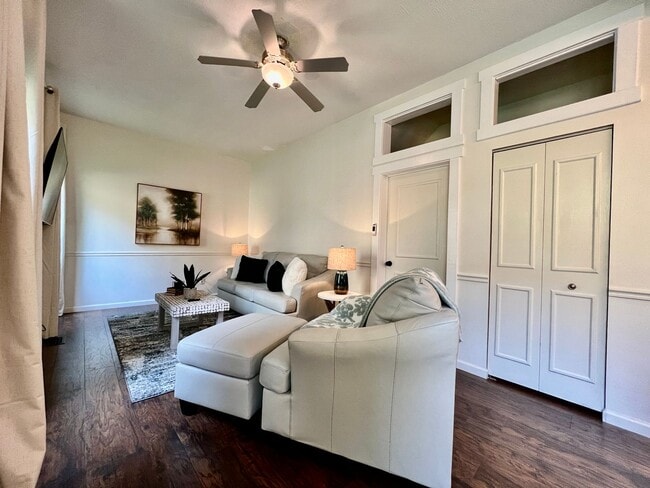 Photo - 1 Bd Hide away Historic Dayton, Oh Oregon ... House