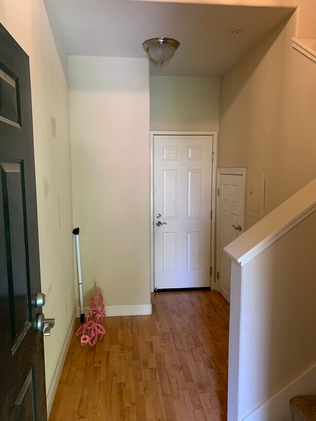 Building Photo - 4800 Westlake Pky