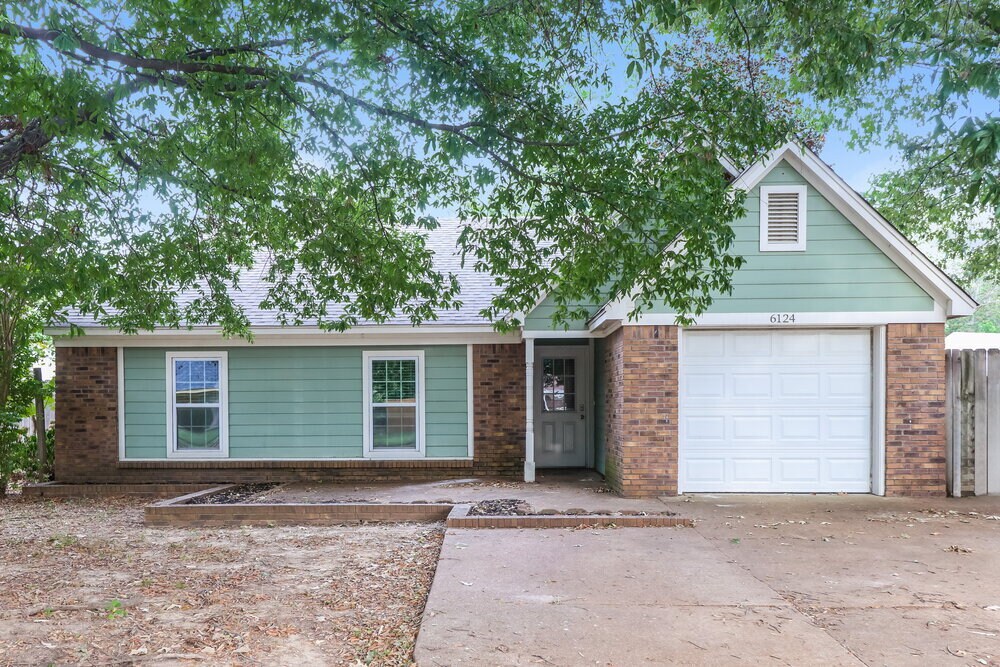 Foto principal - 6124 Kensington Cir