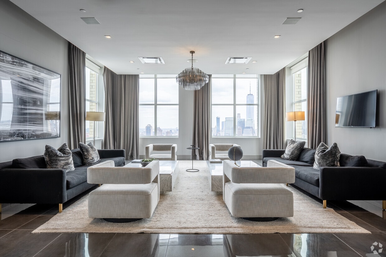 Foto principal - 65 Bay Street Apartments