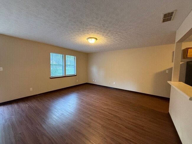Foto del edificio - Smokerise Park - 2BR/1BA East Athens Living