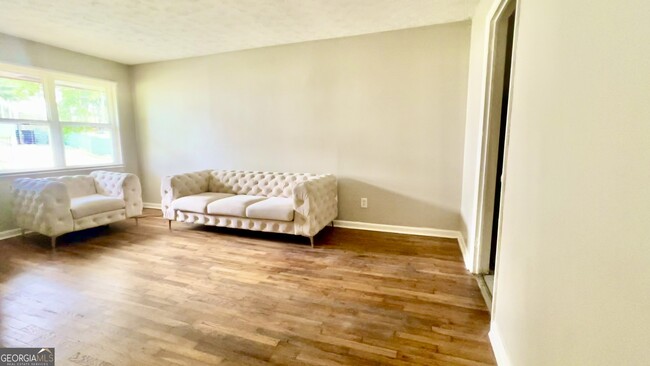 Foto del edificio - 1595 Carlisle St NW