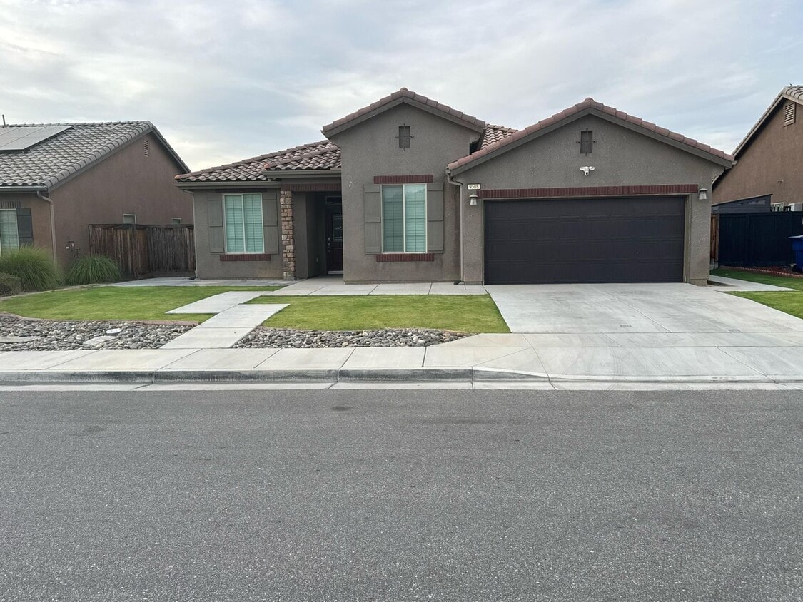 Primary Photo - Charming 4?BD • 2?BA Single-Family Home | ...