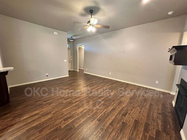 Foto del edificio - 12001 Chisholm Village Dr