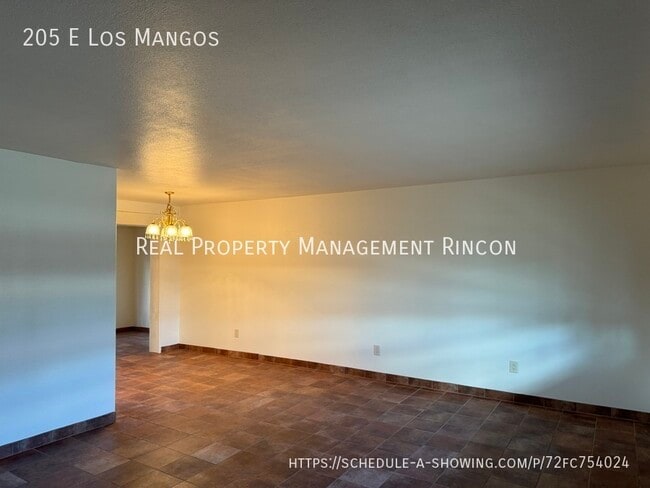 Building Photo - 205 E Los Mangos