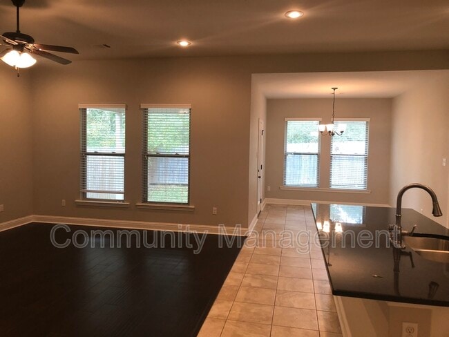 Foto del edificio - 6266 Tiger Trace Ave