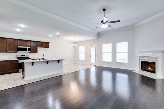 Building Photo - Available FOR RENT in Youngsville!