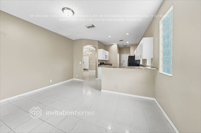 Foto del edificio - 7697 Springfield Lake Dr