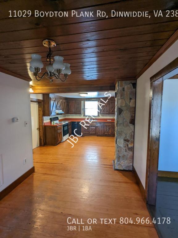 Foto del edificio - Dinwiddie Cottages, Main House