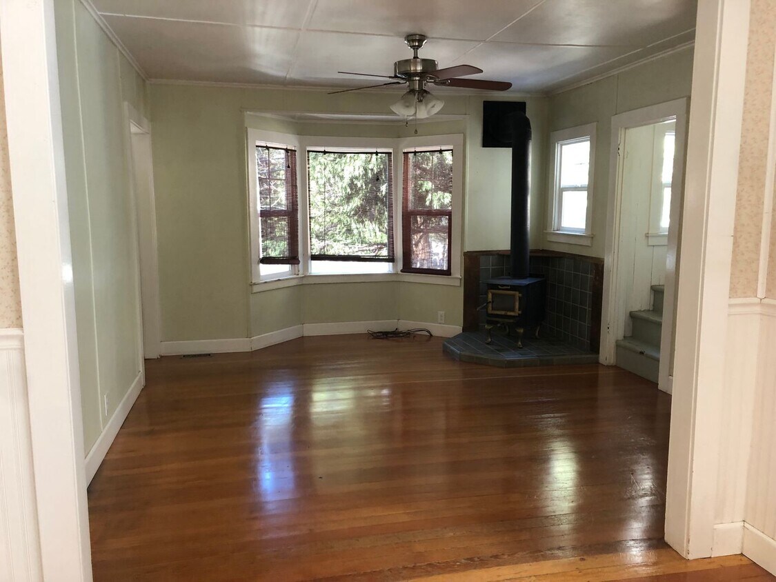 2882 Elmer St, Camino, CA 95709 House Rental in Camino, CA