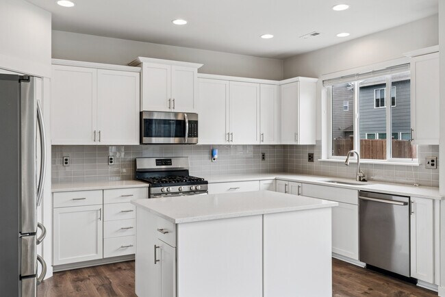 Foto del edificio - 6813 Sweetgum Ave NE