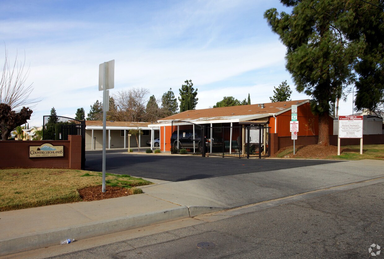 Country Highlands Apartments in Beaumont, CA