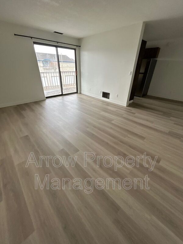 Foto del edificio - 201 E Arbor Ave