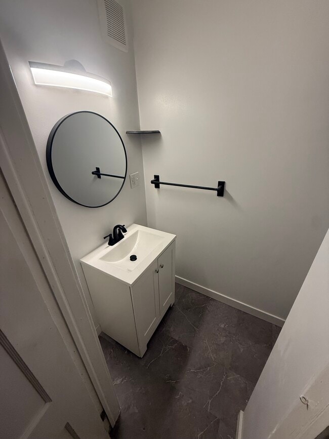 Foto del edificio - 316 Stafford Ave