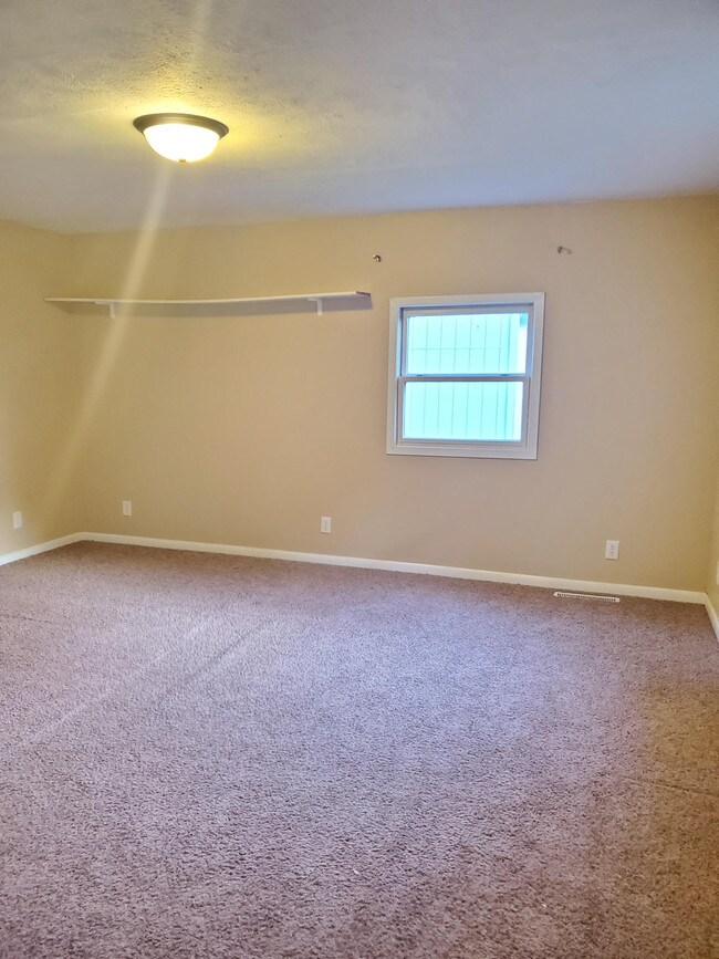 Building Photo - 2123 Avenue D