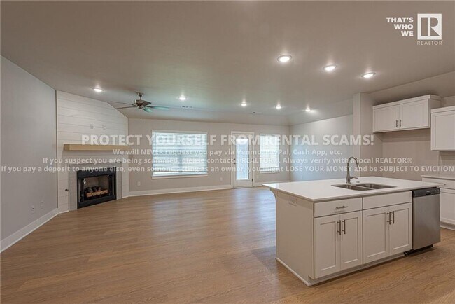 Building Photo - 617 Wagon Wheel Ave