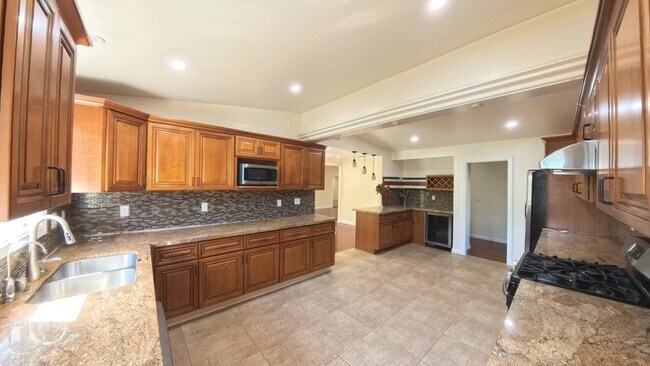Building Photo - 375 S San Gabriel Blvd