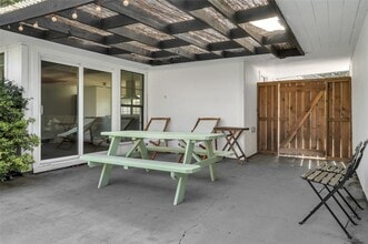 Building Photo - 5604 Flack St
