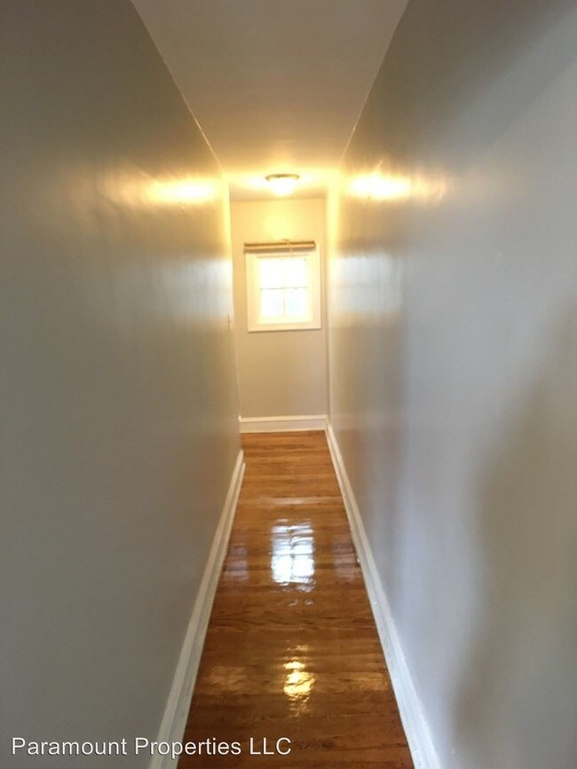 Foto del edificio - 5608 Lansdowne Ave