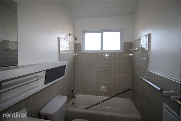 Building Photo - 15230 Marlow St