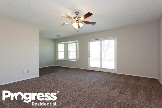 Building Photo - 6053 Herschel Dr